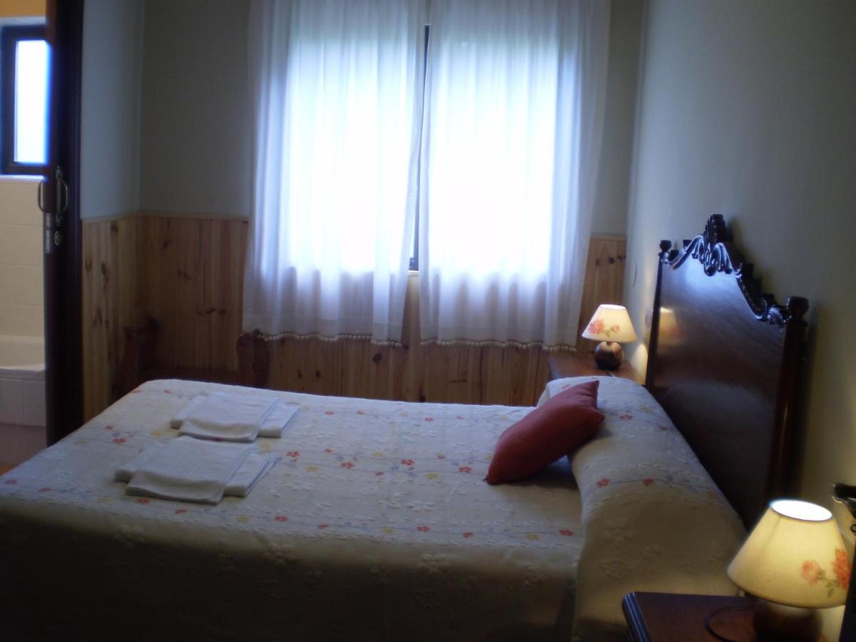 Casa Rural Las Tuyas En Segovia Palazuelos de Eresma Exteriör bild