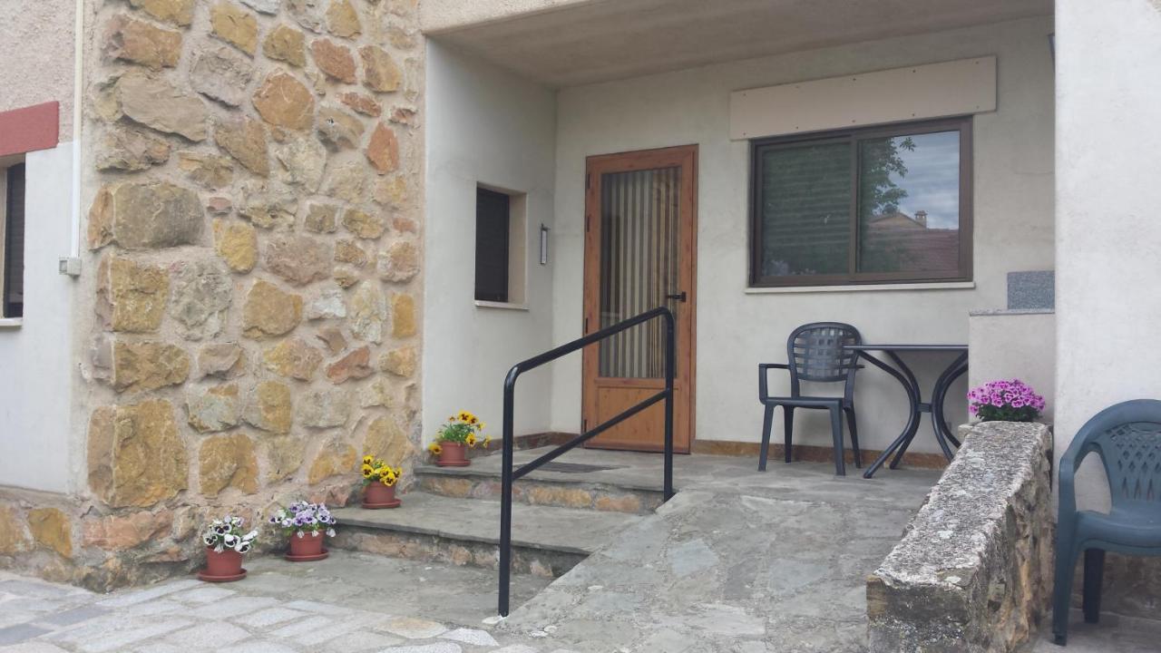 Casa Rural Las Tuyas En Segovia Palazuelos de Eresma Exteriör bild