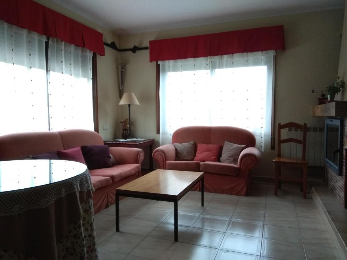 Casa Rural Las Tuyas En Segovia Palazuelos de Eresma Exteriör bild